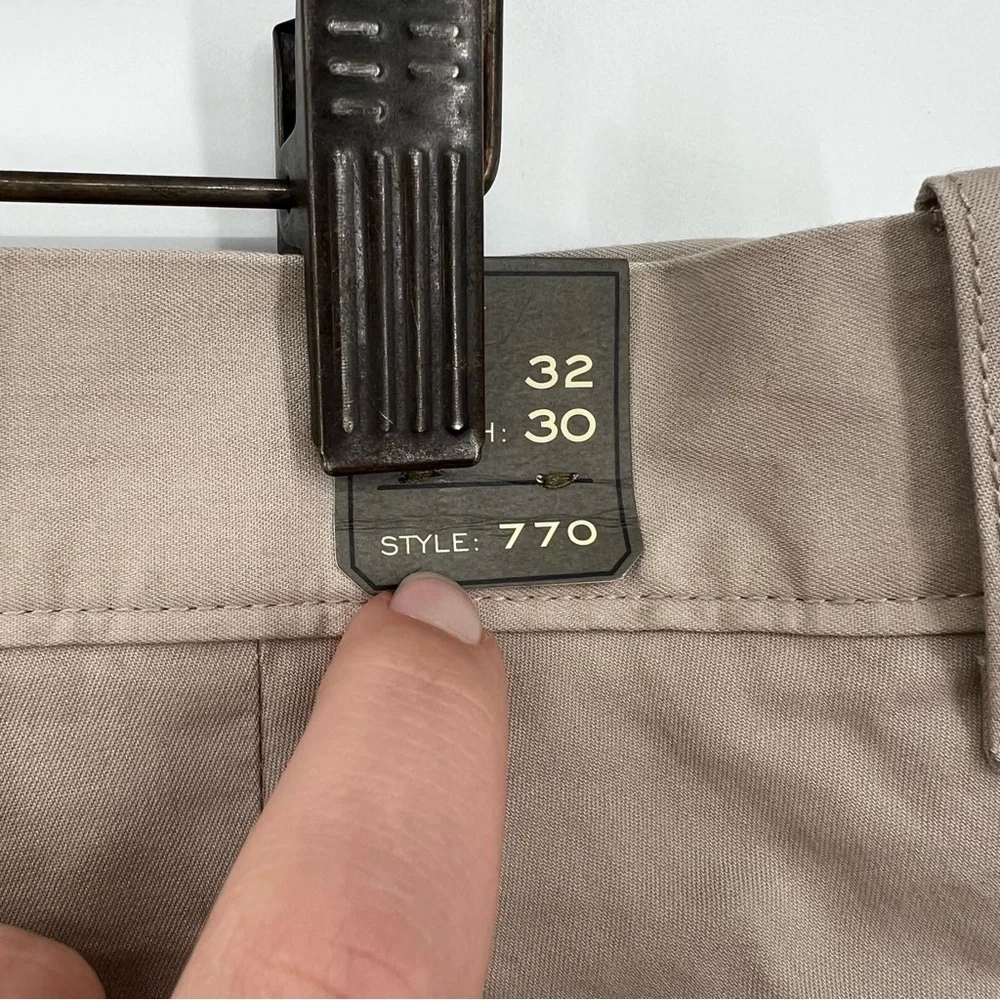 J Crew NEW 770 Lightweight Urban Slim Chino Pants Khaki 32 x 30